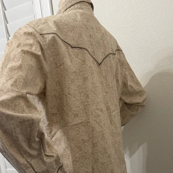 North Face women's western shirt features a pearl snap button-up design✨XL, - Picture 8 of 8